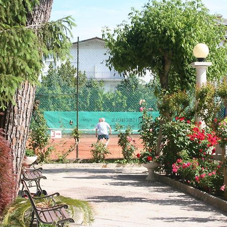 Hotel Al Cigno Lignano Sabbiadoro Exterior foto