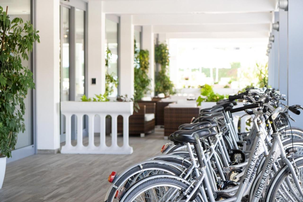 Hotel Al Cigno Lignano Sabbiadoro Exterior foto