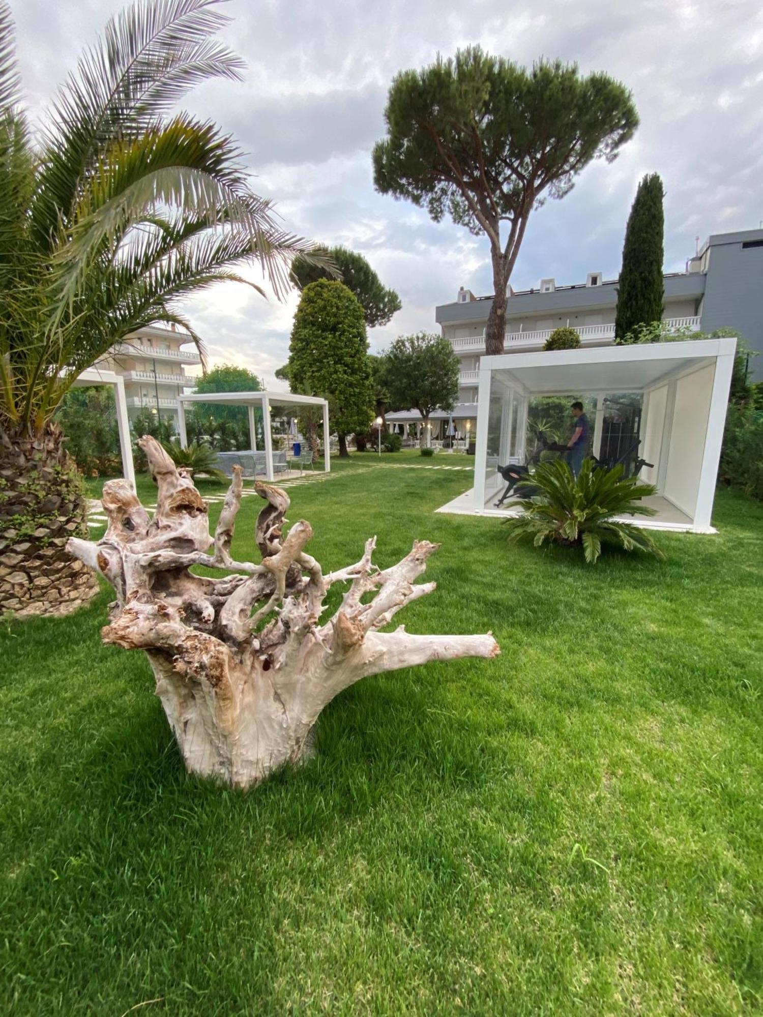 Hotel Al Cigno Lignano Sabbiadoro Exterior foto
