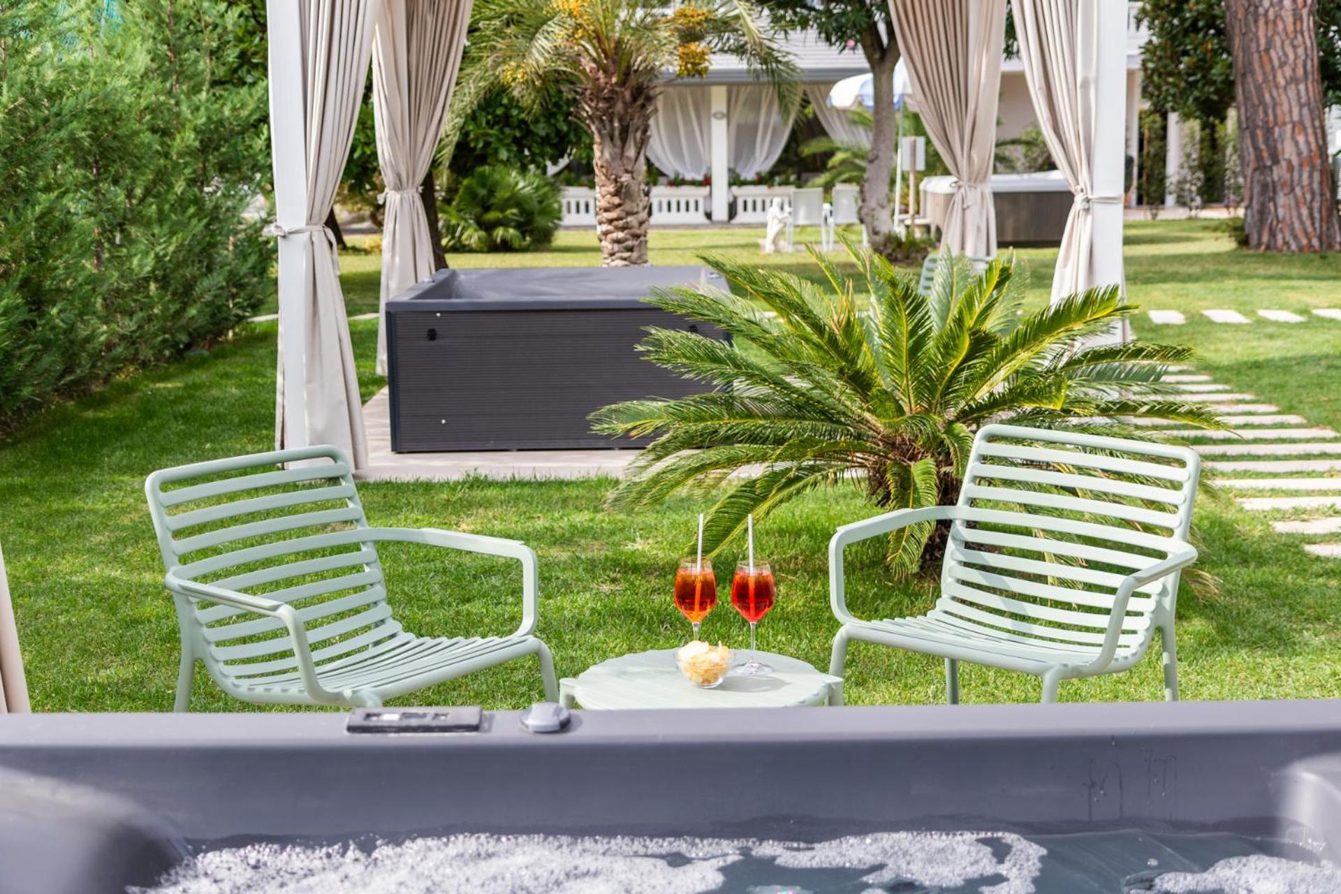 Hotel Al Cigno Lignano Sabbiadoro Exterior foto